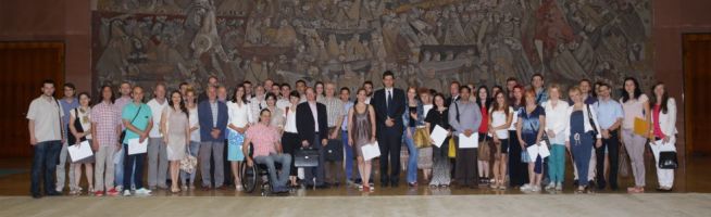 grupna-slika-sa-dobitnicima grupna-slika-sa-dobitnicima